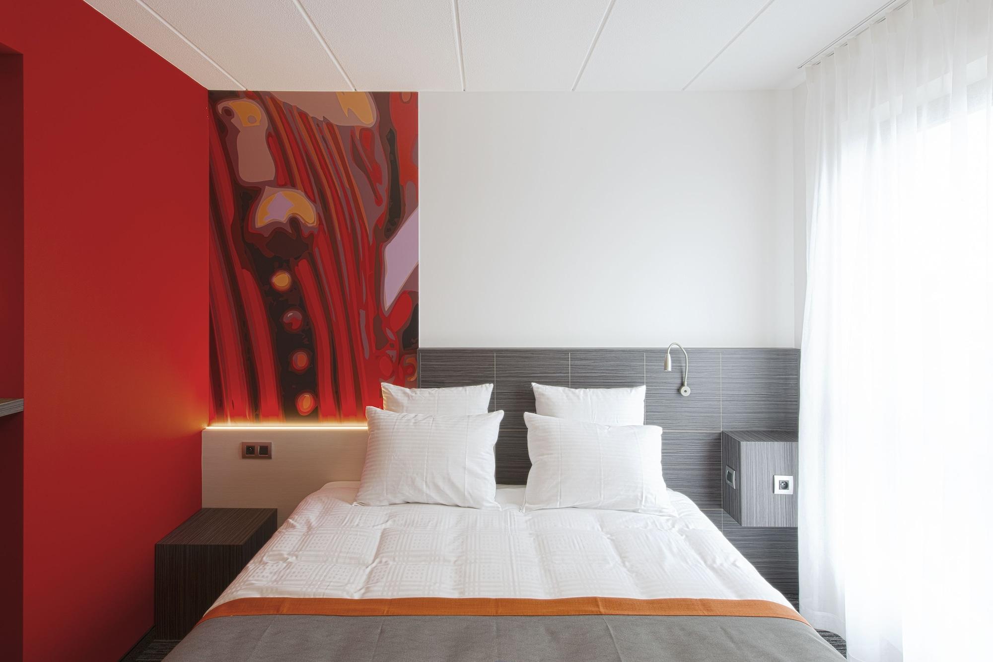 Orange Hotel Ла-Лувьер Экстерьер фото