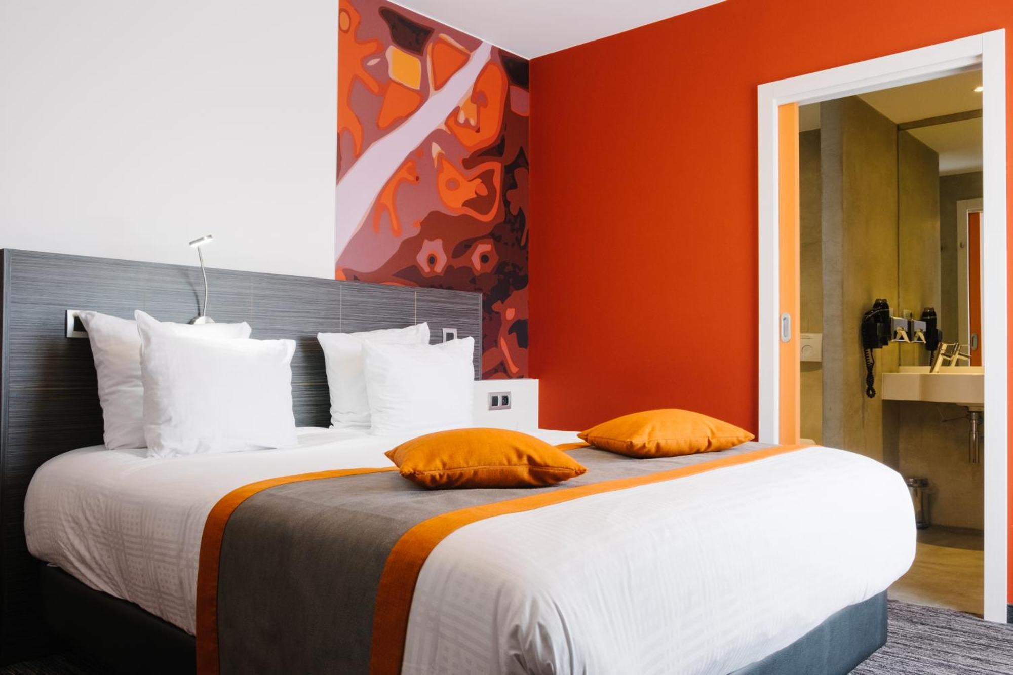 Orange Hotel Ла-Лувьер Экстерьер фото