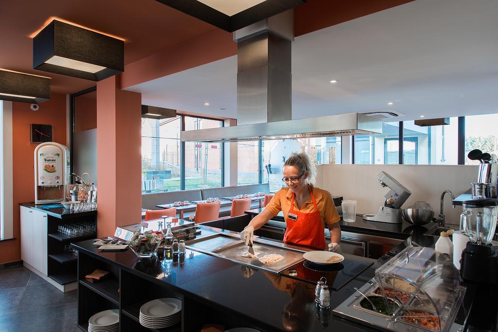 Orange Hotel Ла-Лувьер Экстерьер фото